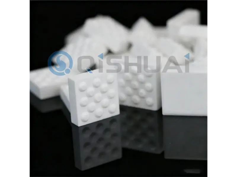 Mozaic din ceramică din alumină cu model înălțat – O soluție practică la uzură de la echipamentul rezistent la uzură Shandong Qishuai